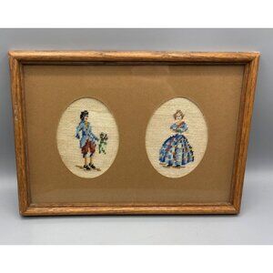 Vtg Framed Needlepoint Victorian Couple Oval Mats Oak‎ Frame